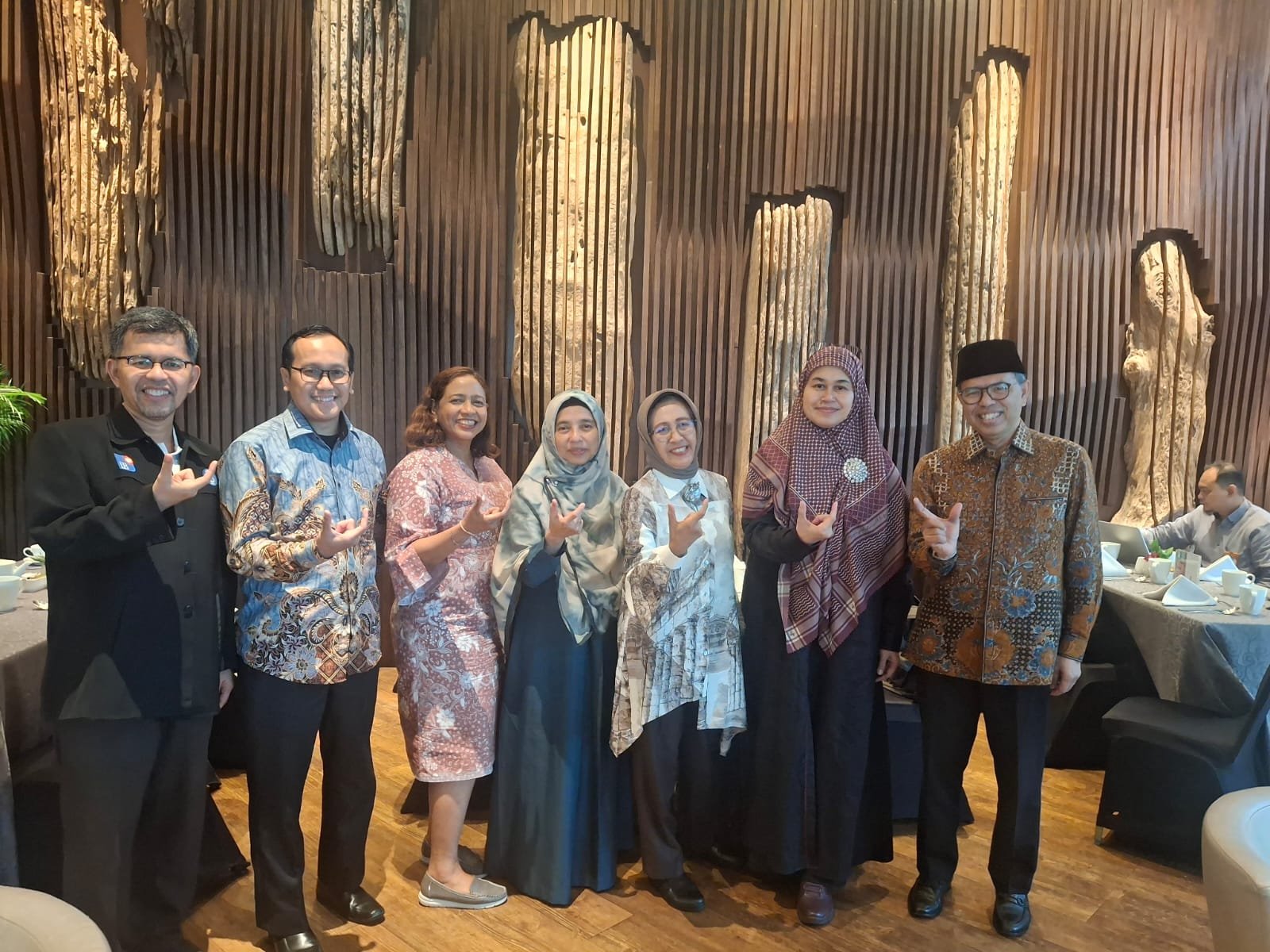 Breakfast Meeting Dengan Duta Besar Indonesia untuk Uzbekistan